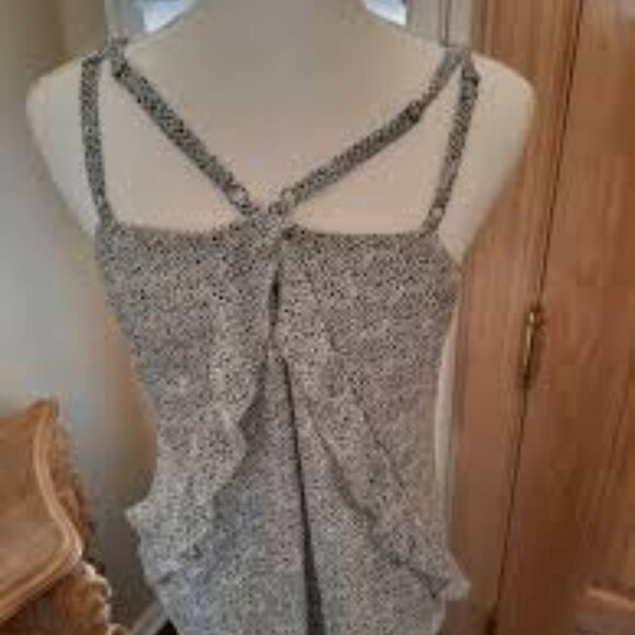 Cabi Flutter top - Picture 3 of 3